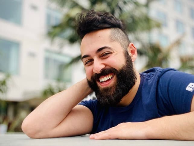 محمد علوی بازی ساز ایرانی